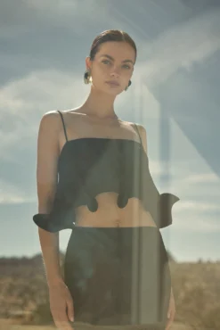 Ruffle Hem Crop Top (Black)(Ruffle Hem Crop Top Black) 6 Ruffle Hem Crop Top (Black)(Ruffle Hem Crop Top Black) -Same Los Angeles Same52