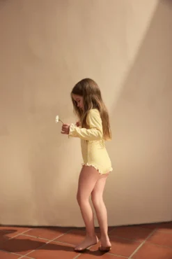 Ruffle Rashguard One Piece (yellow Daisy)(Ruffle Rashguard One Piece Yellow Daisy) -Same Los Angeles Samesies964